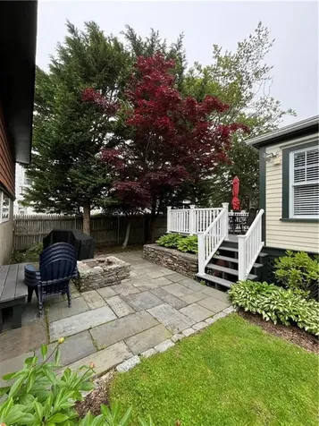 9 Potter Street Newport RI 02840