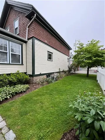 9 Potter Street Newport RI 02840