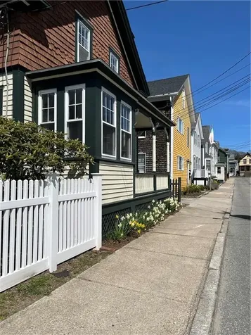 9 Potter Street Newport RI 02840