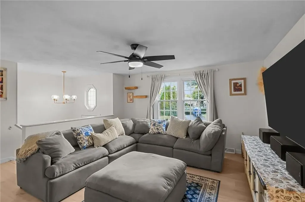 9 Chelmsford Avenue Warwick RI 02889