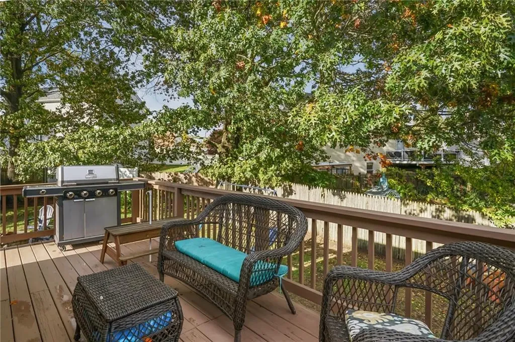 9 Chelmsford Avenue Warwick RI 02889