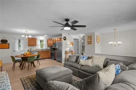 9 Chelmsford Avenue Warwick RI 02889