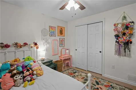 9 Chelmsford Avenue Warwick RI 02889