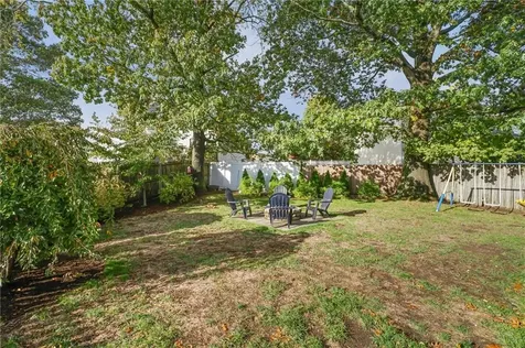 9 Chelmsford Avenue Warwick RI 02889