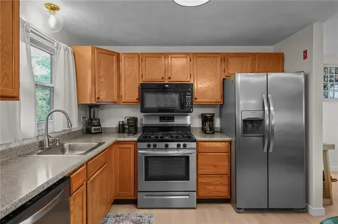 9 Chelmsford Avenue Warwick RI 02889