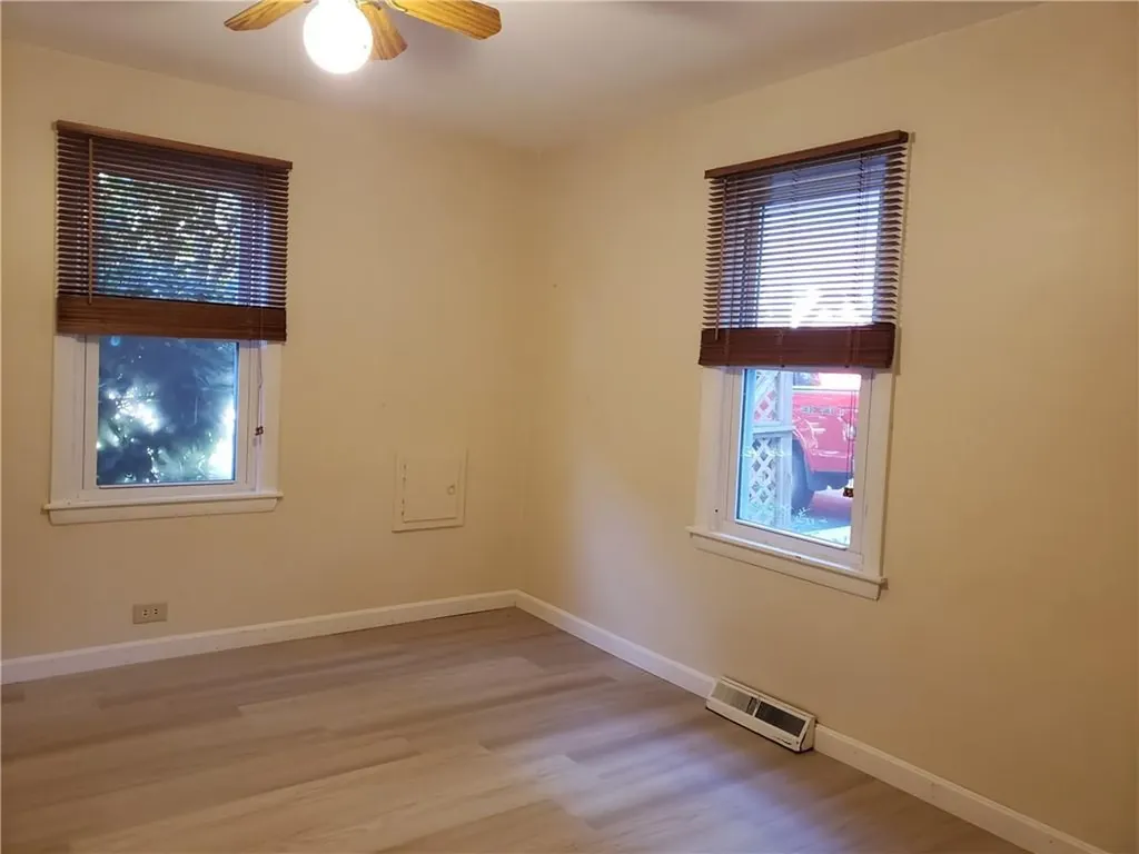 87 Lonsdale Street West Warwick RI 02893