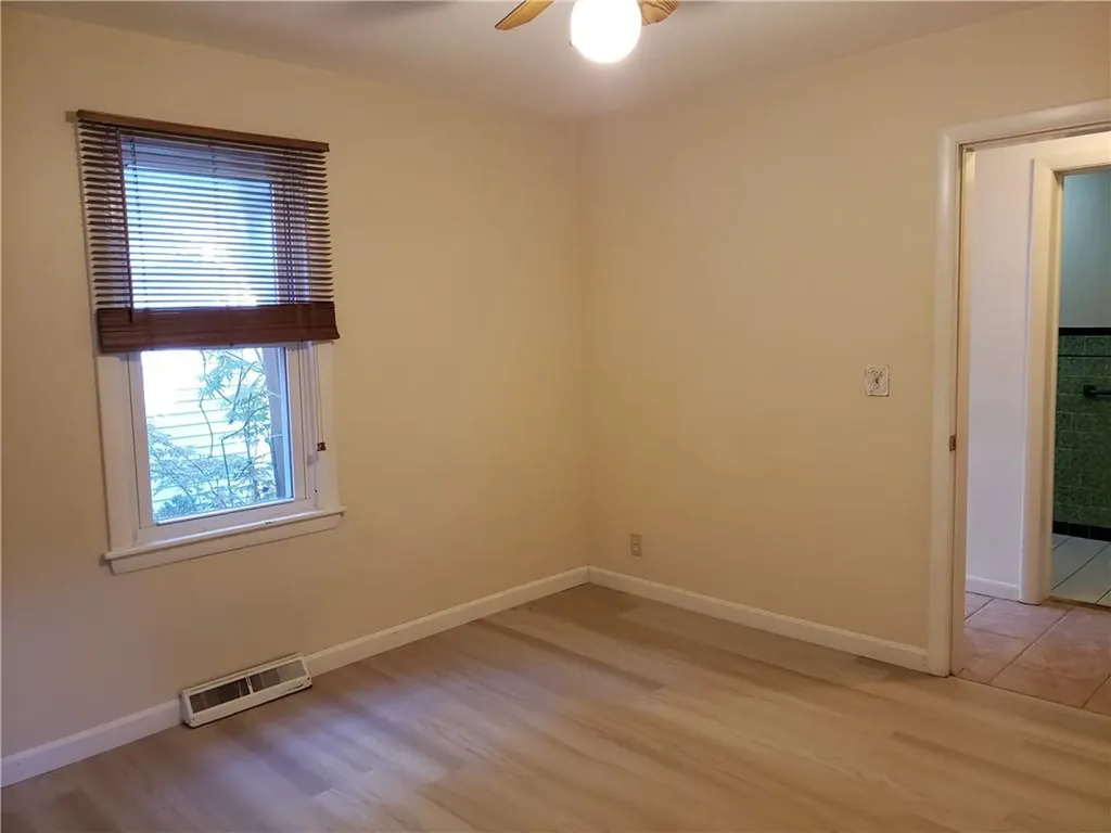 87 Lonsdale Street West Warwick RI 02893