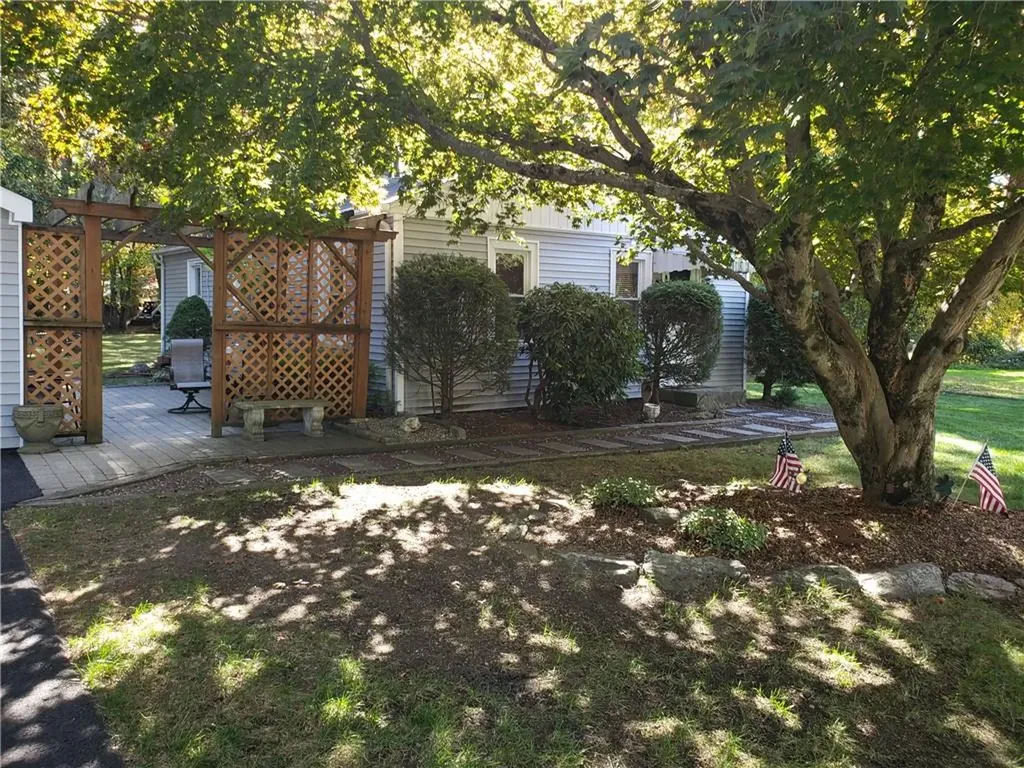 87 Lonsdale Street West Warwick RI 02893