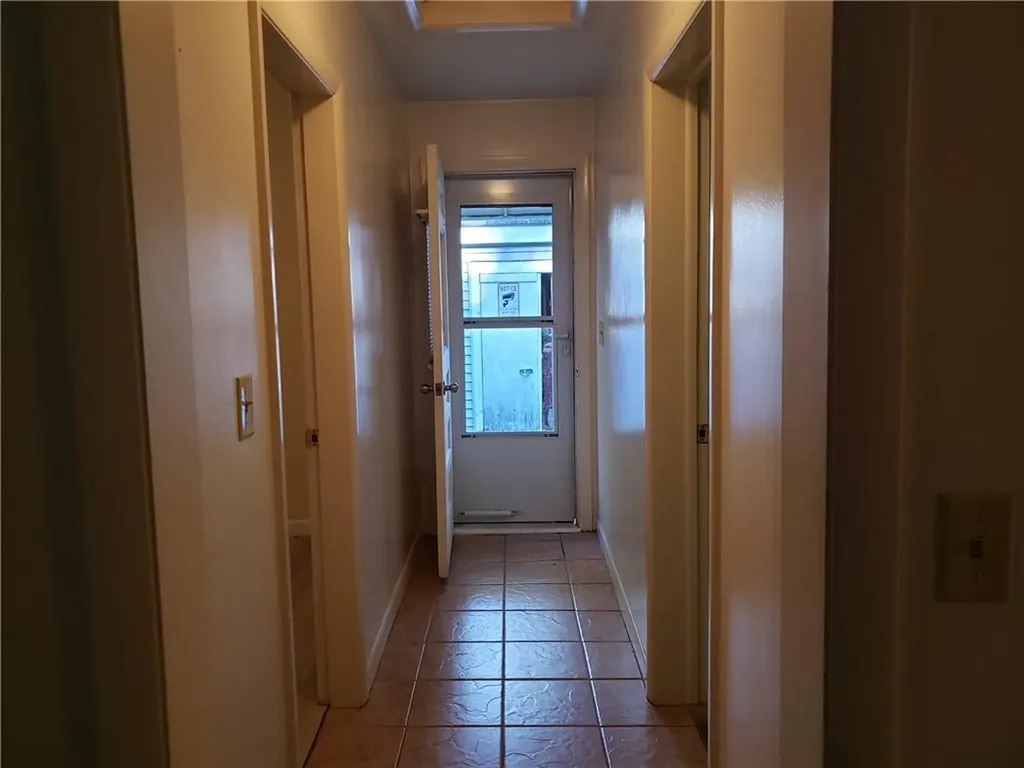 87 Lonsdale Street West Warwick RI 02893