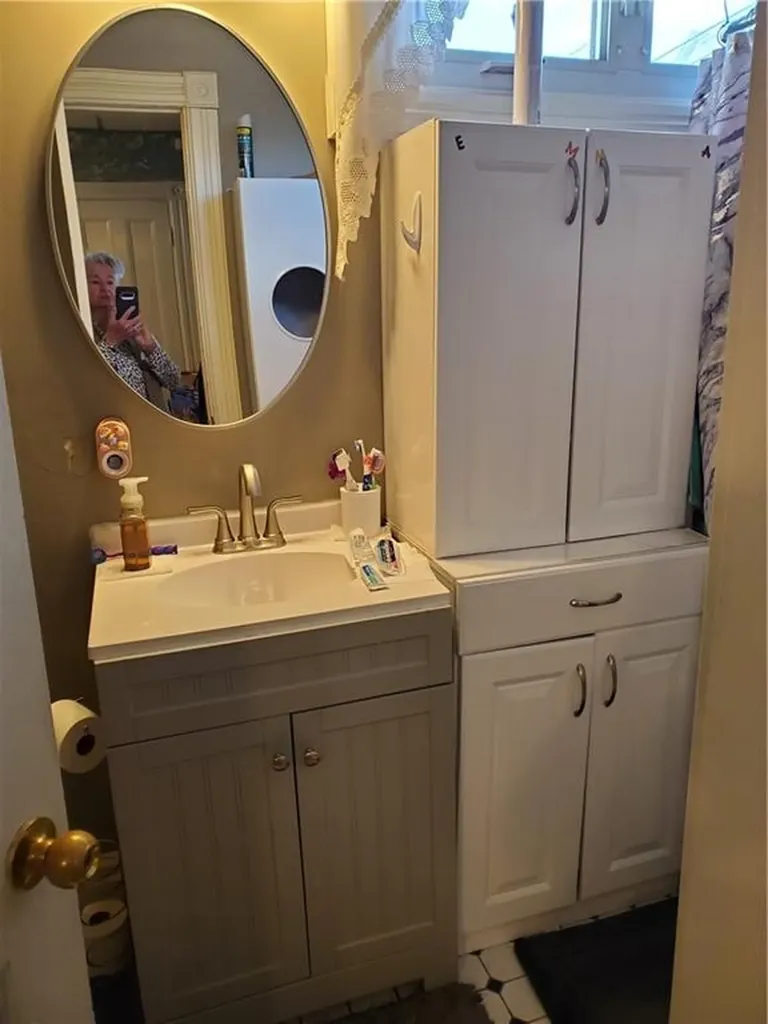 74 Maple Street Woonsocket RI 02895