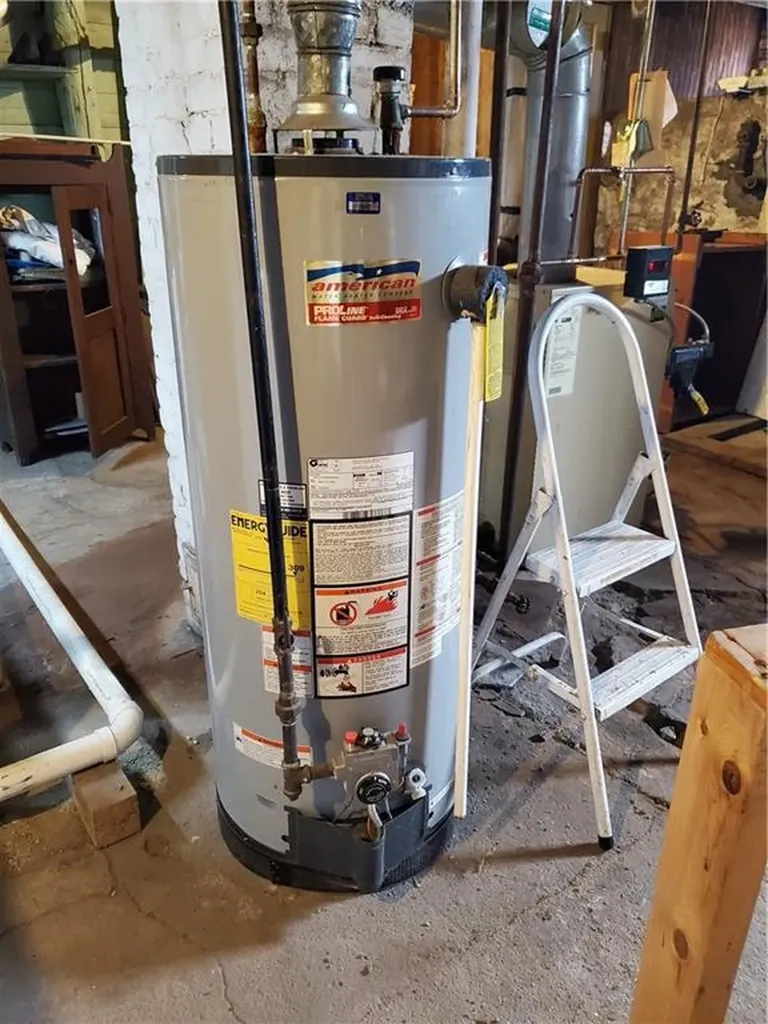 74 Maple Street Woonsocket RI 02895