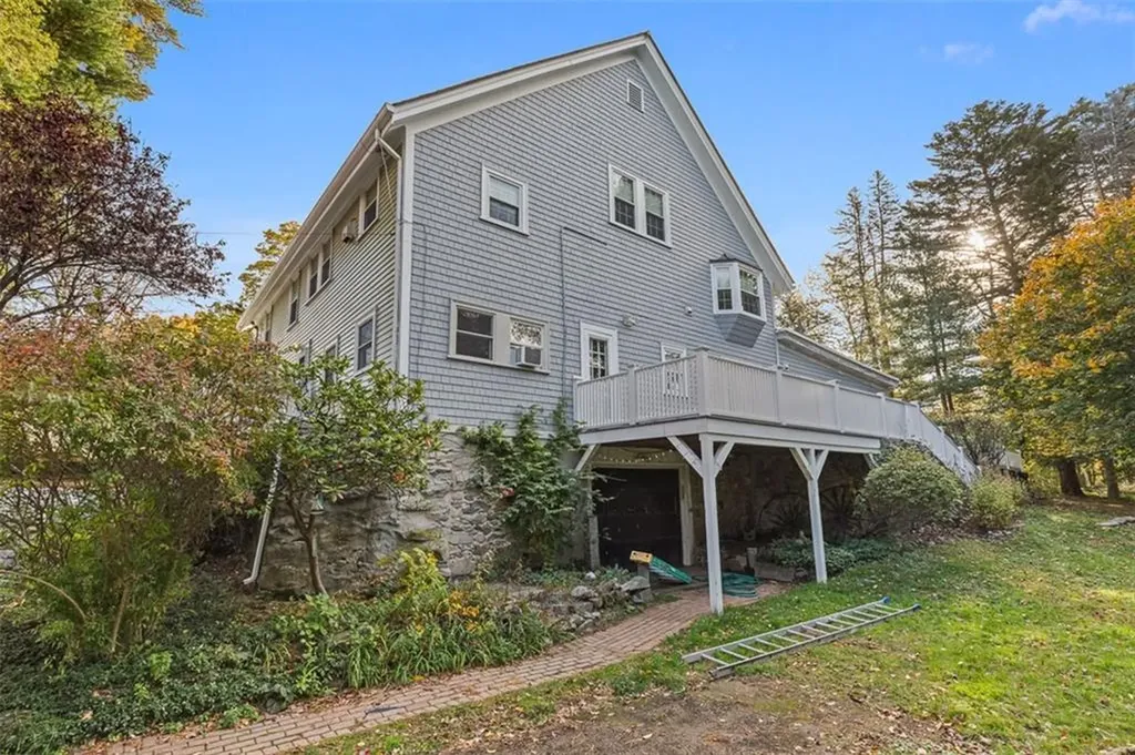 4 Chase Lane Lincoln RI 02865