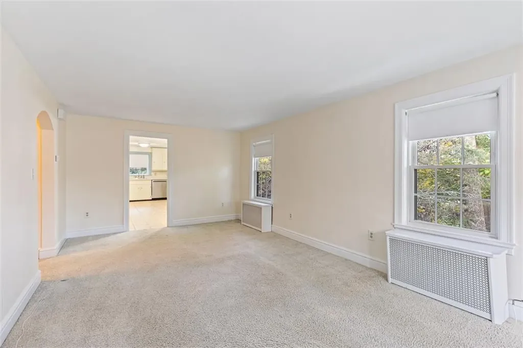4 Chase Lane Lincoln RI 02865