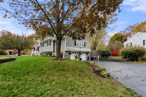 20 Birchwood Drive North Kingstown RI 02852