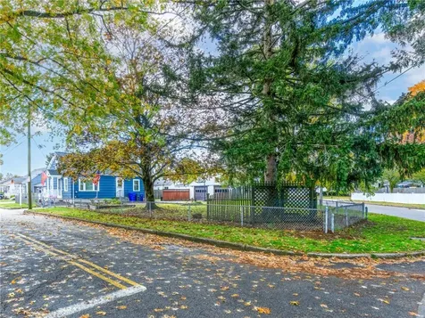 44 Stanley Street Pawtucket RI 02861