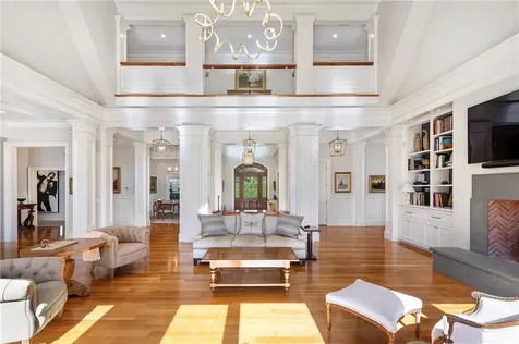 10 Ocean Lawn Lane Newport RI 02840