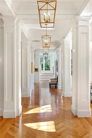 10 Ocean Lawn Lane Newport RI 02840