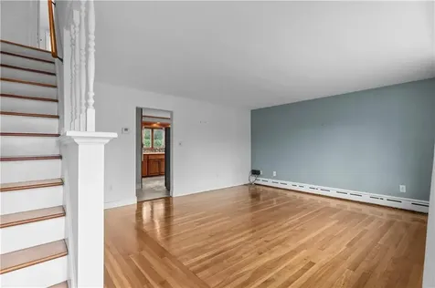 64 Kenyon Road Tiverton RI 02878