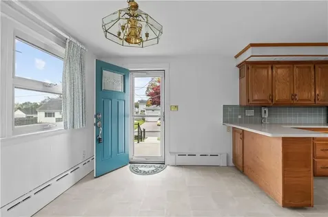 64 Kenyon Road Tiverton RI 02878