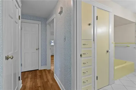 64 Kenyon Road Tiverton RI 02878