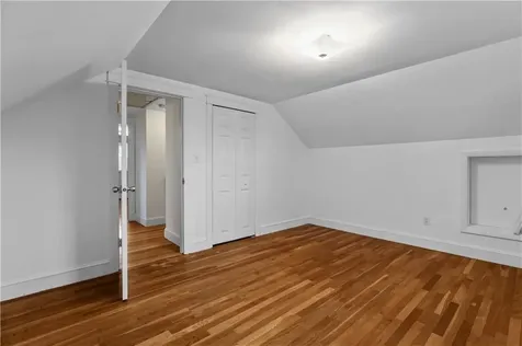 64 Kenyon Road Tiverton RI 02878