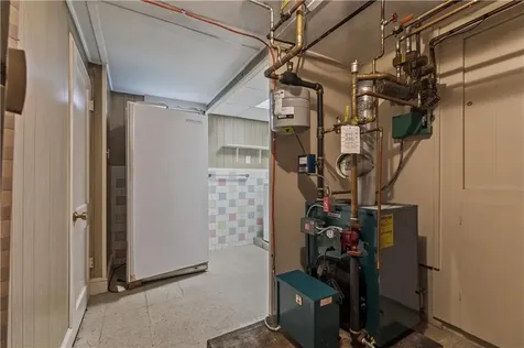 64 Kenyon Road Tiverton RI 02878