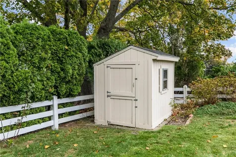 64 Kenyon Road Tiverton RI 02878