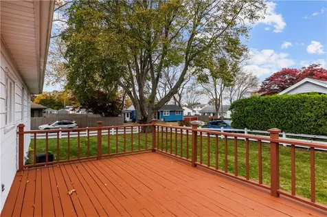 64 Kenyon Road Tiverton RI 02878