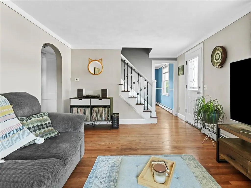 110 Heath Avenue Warwick RI 02888