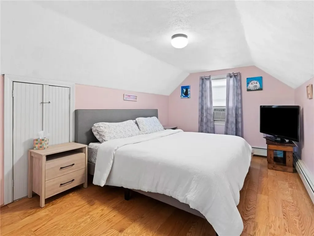 110 Heath Avenue Warwick RI 02888