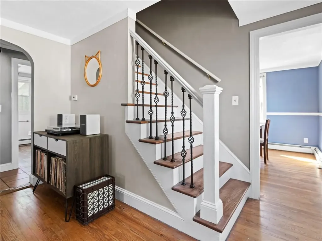 110 Heath Avenue Warwick RI 02888