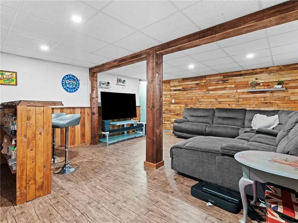 110 Heath Avenue Warwick RI 02888