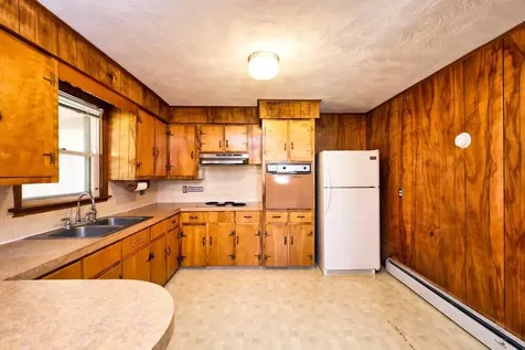 100 Furey Avenue Tiverton RI 02878