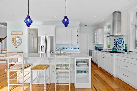 140 Tuckerman Avenue Middletown RI 02842