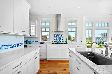 140 Tuckerman Avenue Middletown RI 02842