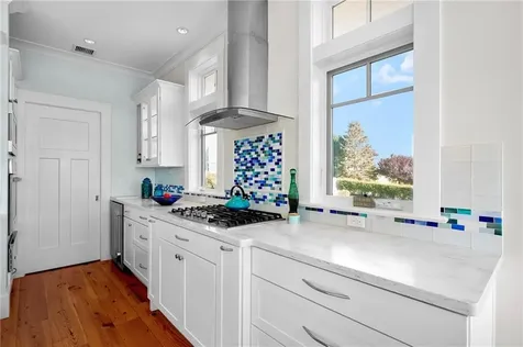 140 Tuckerman Avenue Middletown RI 02842