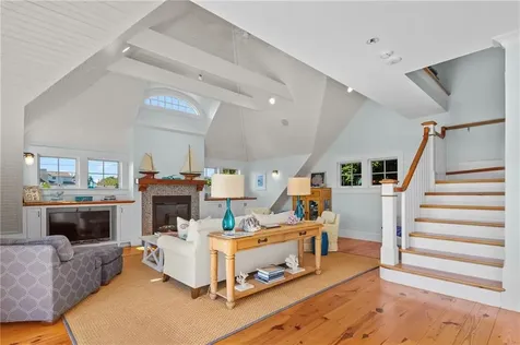 140 Tuckerman Avenue Middletown RI 02842