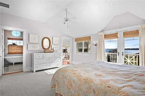 140 Tuckerman Avenue Middletown RI 02842