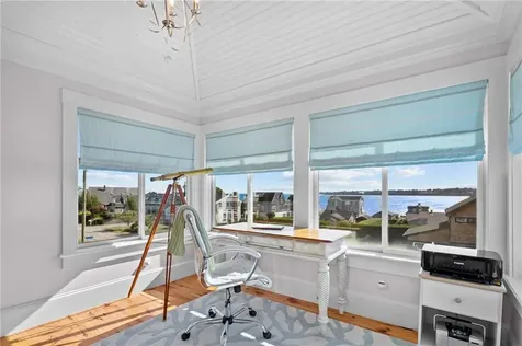 140 Tuckerman Avenue Middletown RI 02842