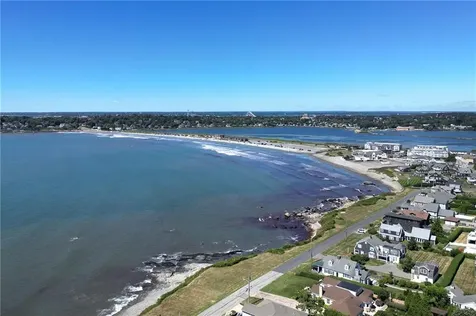 140 Tuckerman Avenue Middletown RI 02842