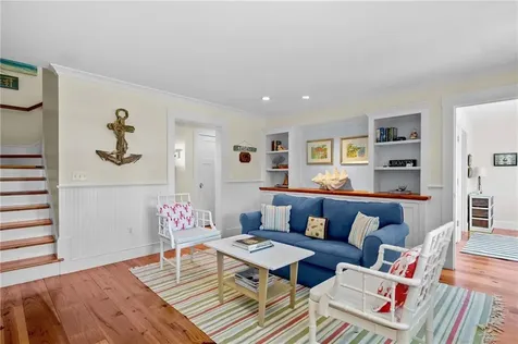 140 Tuckerman Avenue Middletown RI 02842