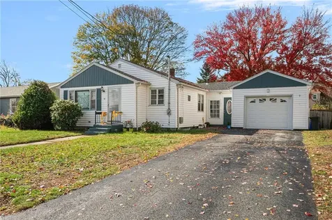 10 Ray Street Johnston RI 02919