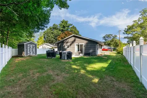 17 Paige Drive Coventry RI 02816