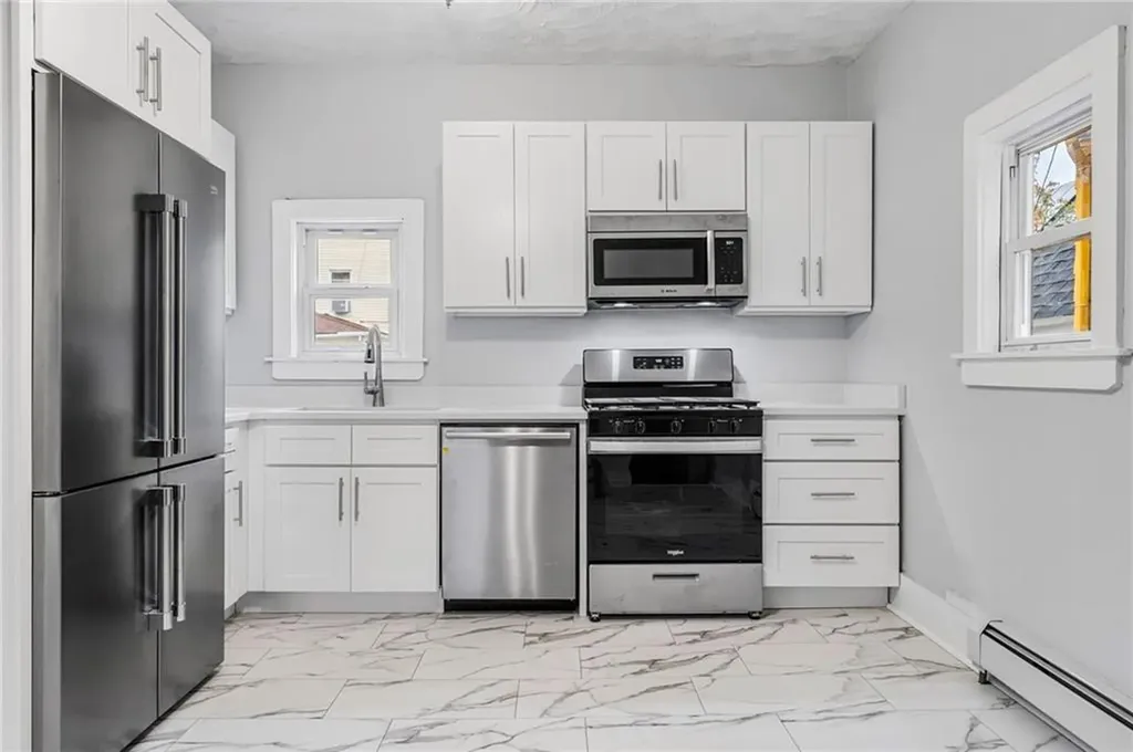 176 Reynolds Avenue Providence RI 02905