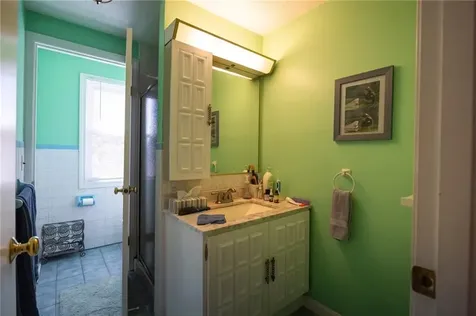 711 Black Plain Road North Smithfield RI 02896