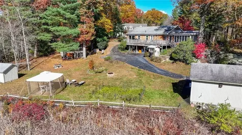 711 Black Plain Road North Smithfield RI 02896