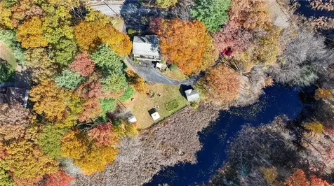 711 Black Plain Road North Smithfield RI 02896