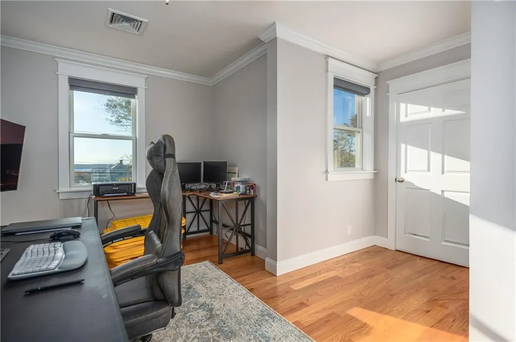 51 Bristol Ferry Road Portsmouth RI 02871