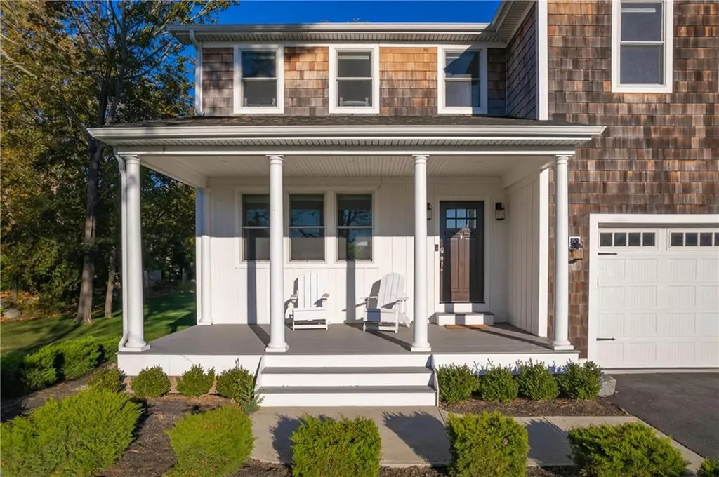 51 Bristol Ferry Road Portsmouth RI 02871