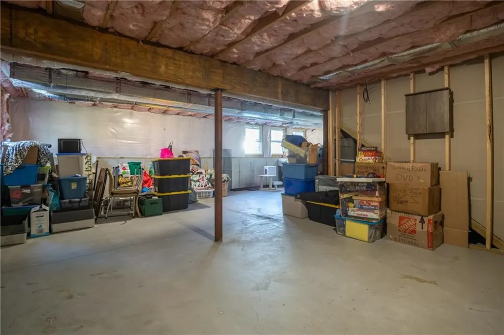 51 Bristol Ferry Road Portsmouth RI 02871